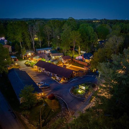 Cedarwood Inn Hendersonville Eksteriør billede