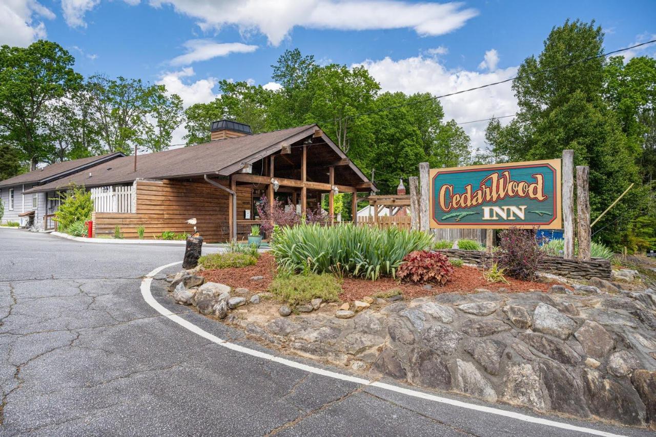 Cedarwood Inn Hendersonville Eksteriør billede