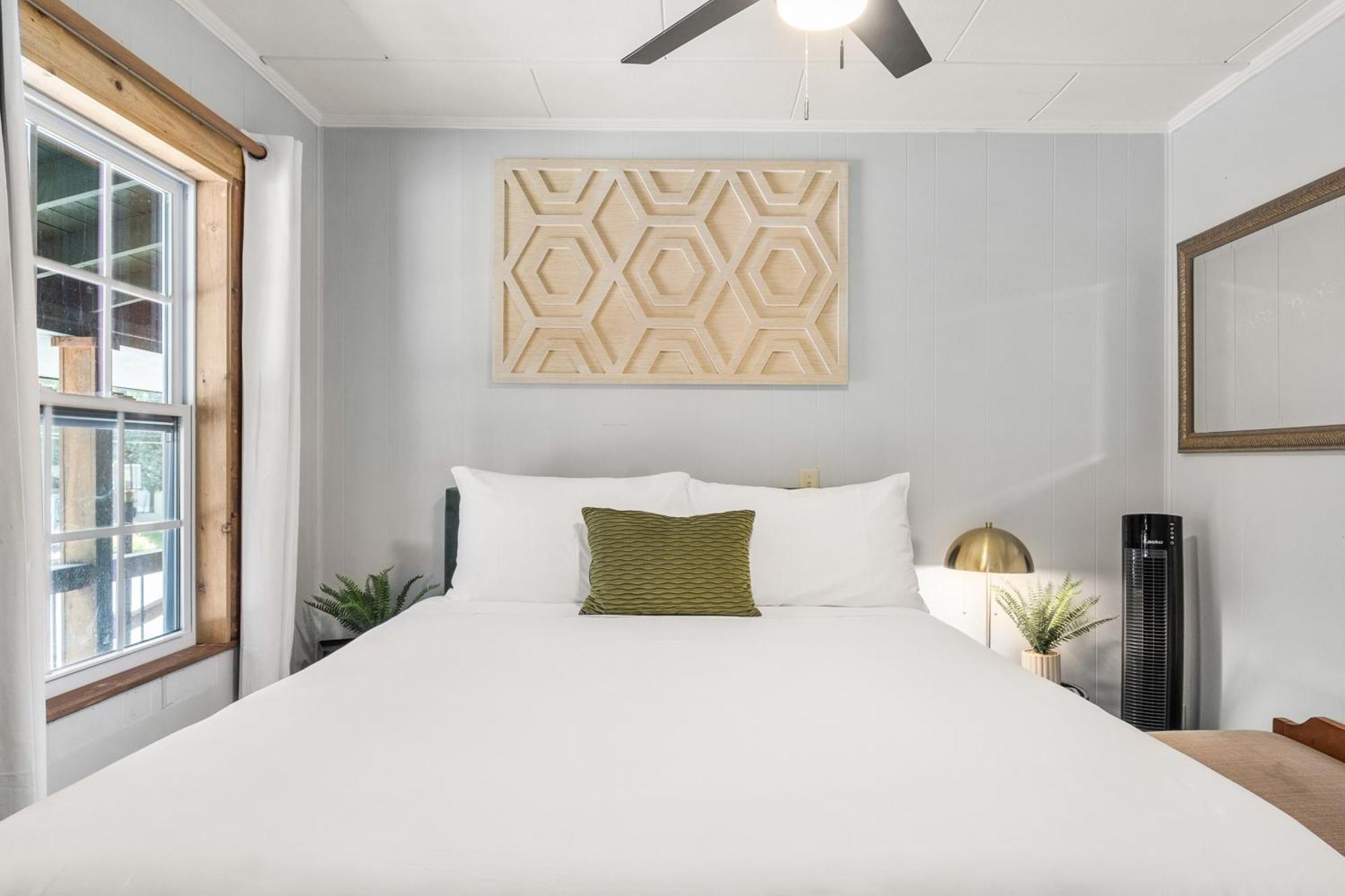 Cedarwood Inn Hendersonville Eksteriør billede