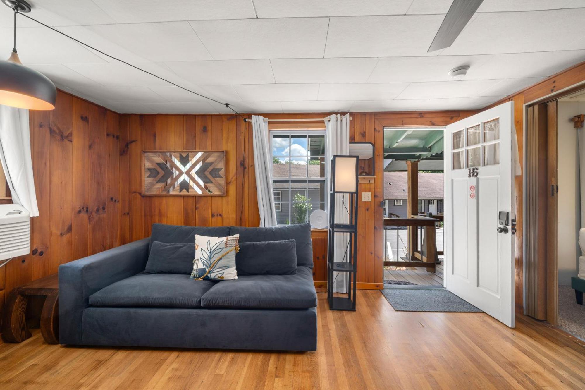 Cedarwood Inn Hendersonville Eksteriør billede