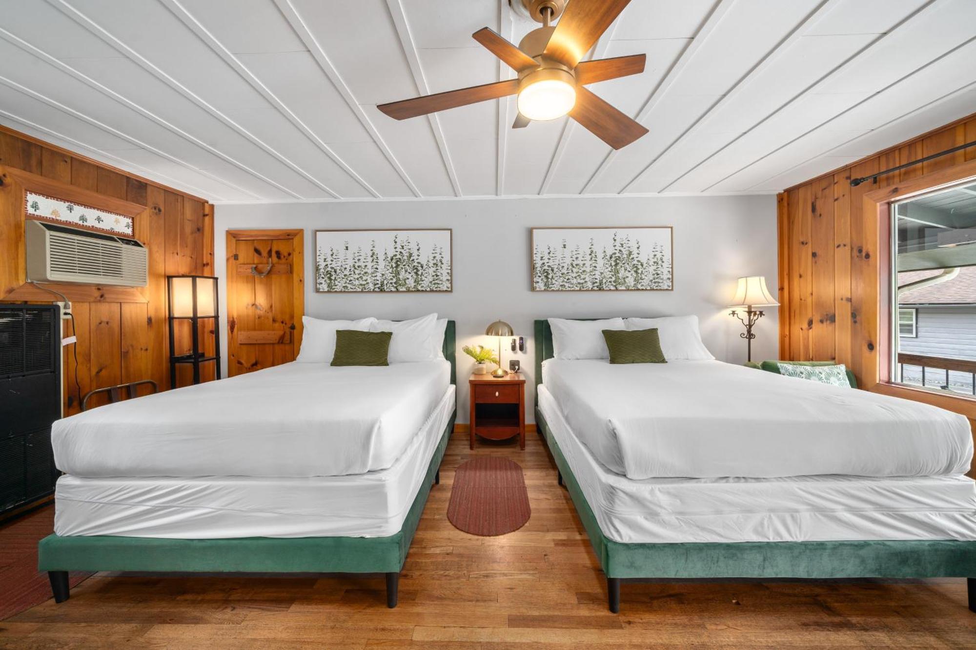 Cedarwood Inn Hendersonville Eksteriør billede