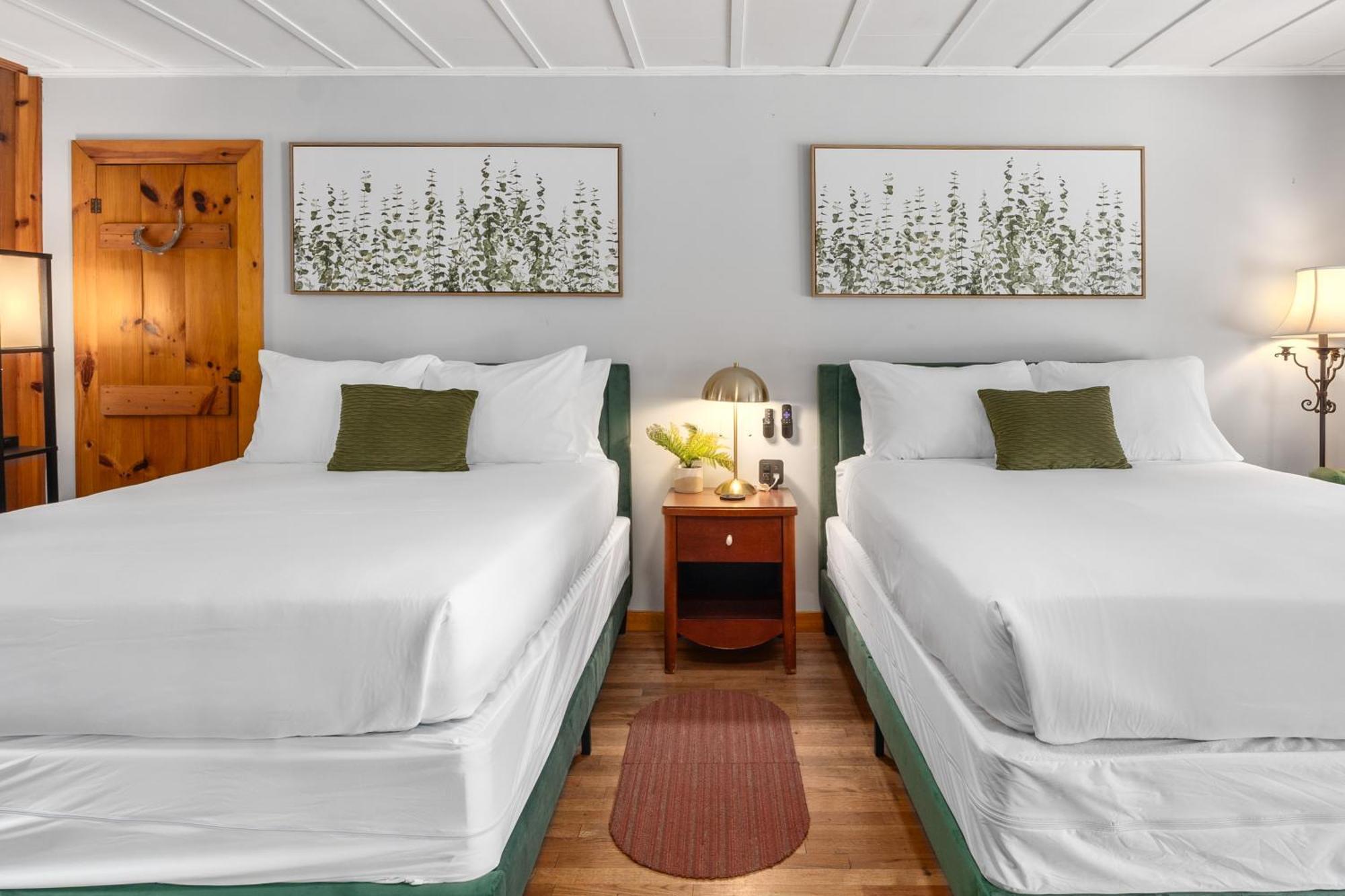 Cedarwood Inn Hendersonville Eksteriør billede