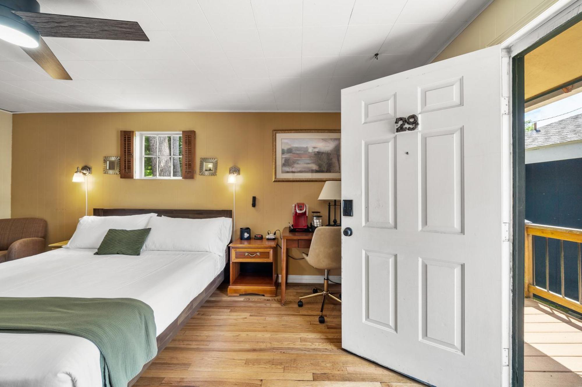 Cedarwood Inn Hendersonville Eksteriør billede