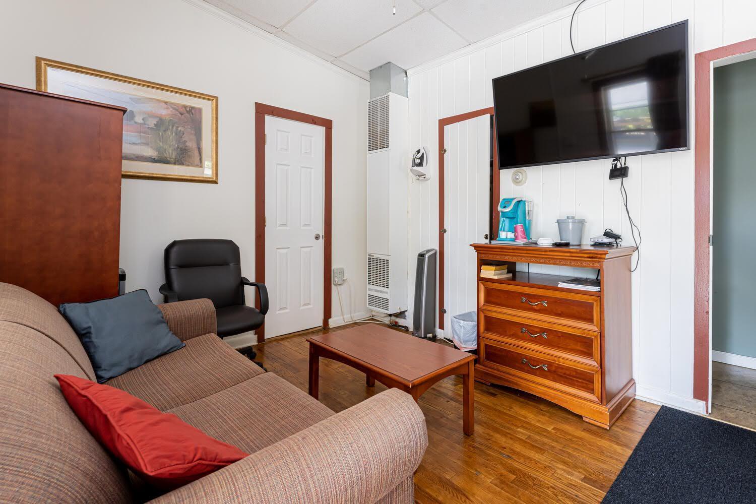 Cedarwood Inn Hendersonville Eksteriør billede