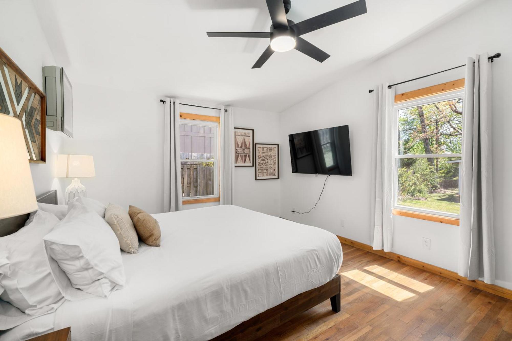 Cedarwood Inn Hendersonville Eksteriør billede