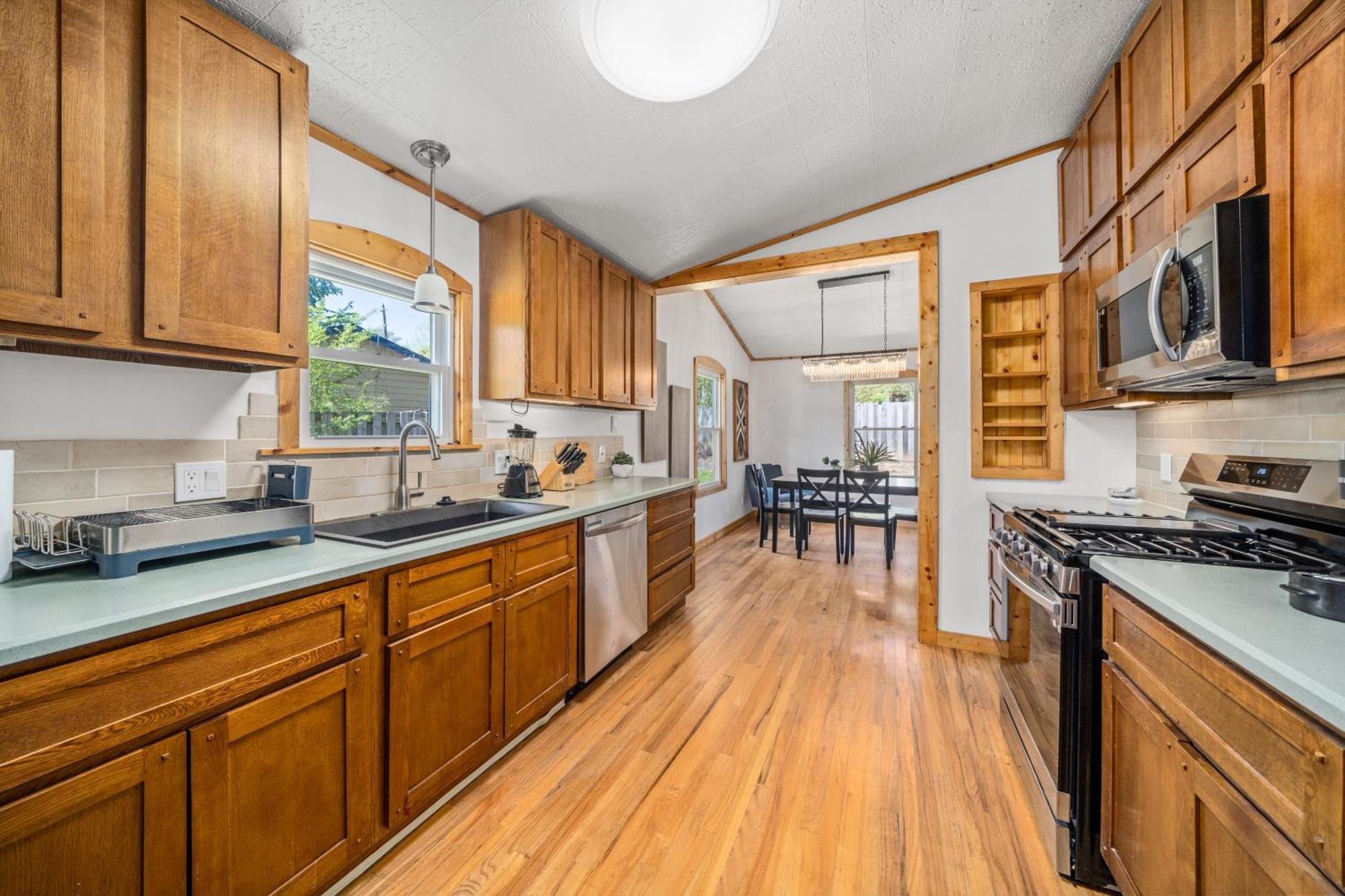 Cedarwood Inn Hendersonville Eksteriør billede
