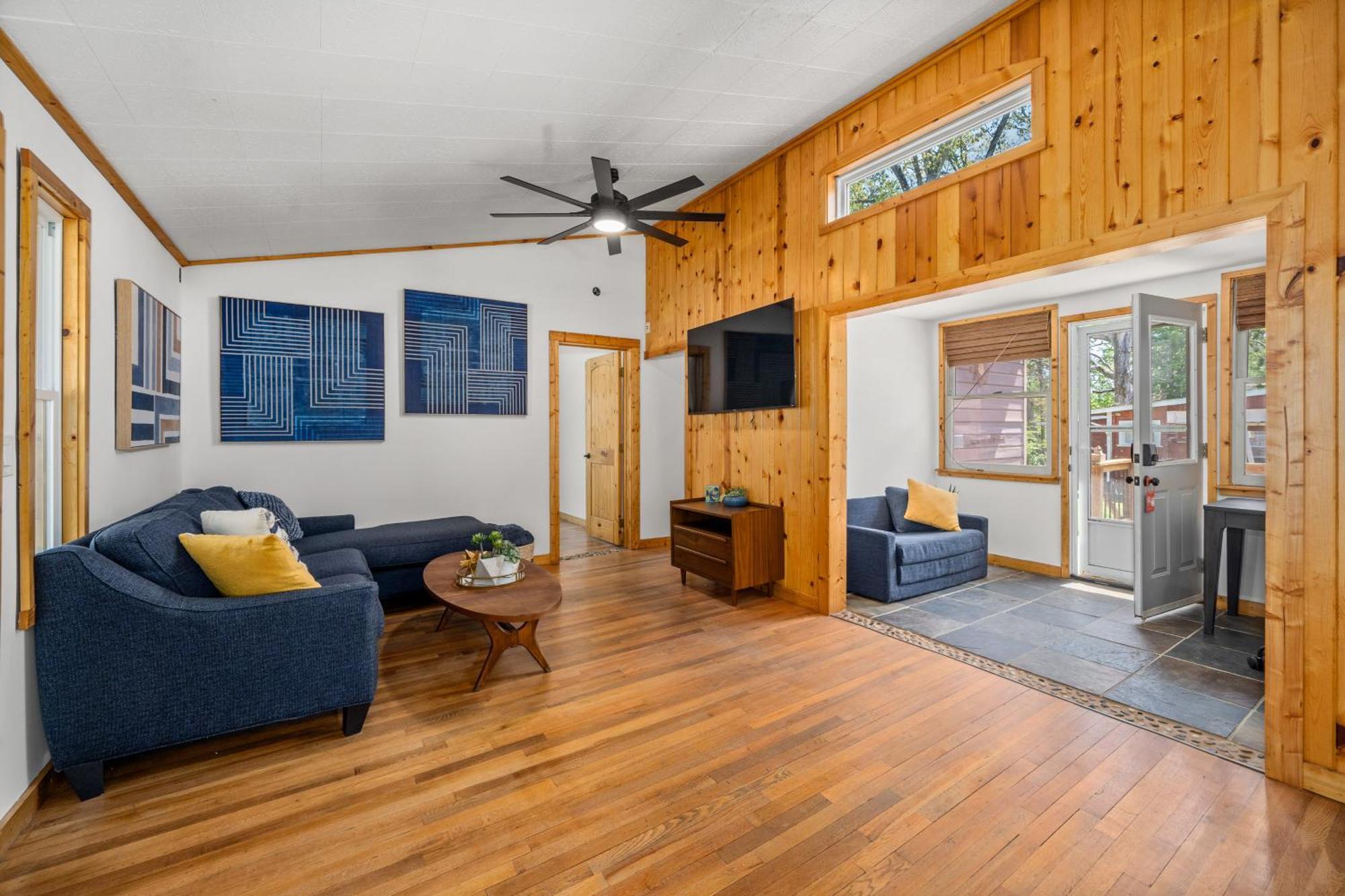 Cedarwood Inn Hendersonville Eksteriør billede