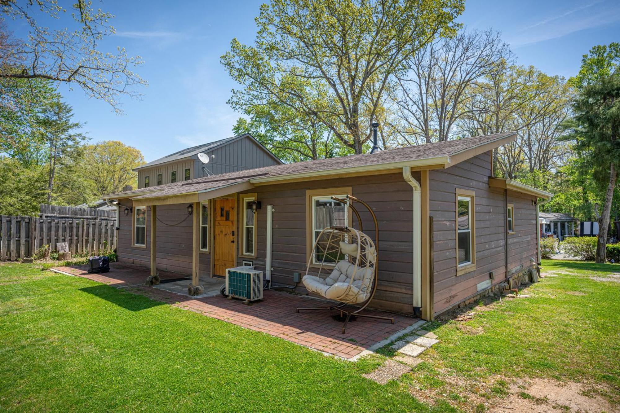 Cedarwood Inn Hendersonville Eksteriør billede